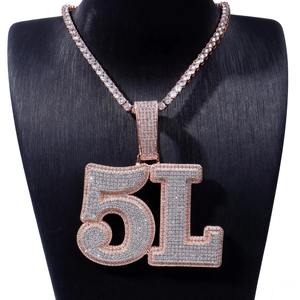 Fabricación India Colgantes finos Encantos Inicial personalizada Número de la suerte Incrustaciones de diamantes opcionales Ajuste de bisel de hip hop al por mayor - Product Image 5