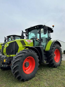Trattore Claas ad Alta Potenza 35CV 4WD con Pompa ad Alta Precisione, Potenza Affidabile, Componenti Durevoli e Prestazioni Efficienti per l'Agro Moderno - Product Image 1