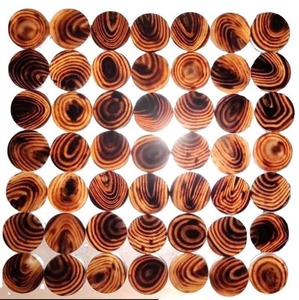 Boutons ronds en corne de buffle écologiques faits à la main Style de mode Animal sculpté Technique naturelle et faite à la main par l'artisanat en croissant - Product Image 3