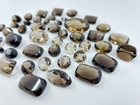 Grossiste Pierres précieuses en vrac de quartz naturel fumé facettées, noires, de formes et tailles variées, avec effet de jeu de couleurs/feu, traitées par cirage/huile pour la fabrication de bijoux