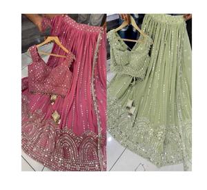 Lehenga Choli Dupatta de luxe indien pakistanais pour mariée, travail lourd de sequins en Chine pour une fête de mariage traditionnelle glamour - Product Image 1