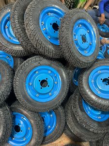 Caoutchouc solide industriel de pneu résistant durable de chariot et fournisseur d'OEM de roues pneumatiques pour des applications de chariot et de chariot - Product Image 6