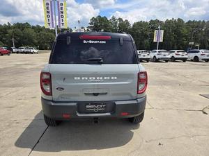 2021 Ford Bronco Sport boîte de vitesses manuelle automatique 4L capacité du moteur sièges en cuir arrière en alliage d'aluminium utilisé gaz foncé électrique - Product Image 2