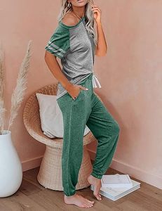 Conjunto Deportivo de 2 Piezas Estilo Urbano, Chándal Personalizado con Estampado Puff para Mujer, Chándal de Felpa de Algodón Extra Grande al por Mayor - Product Image 2