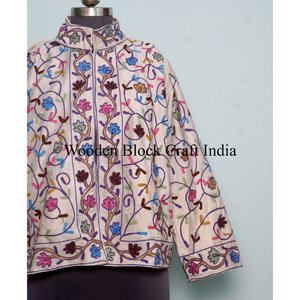 Chaqueta de Terciopelo Hermosa con Diseño Floral Bordado para Mujer, Chaqueta Suzani para Fiesta - Product Image 3
