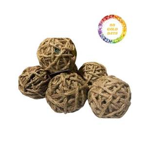 Pelota de Coco para perros, cuerda de fibra de coco Natural, pelota para masticar, accesorio para mascotas hecho a mano en Vietnam, respetuoso con el medio ambiente y de larga duración - Product Image 1