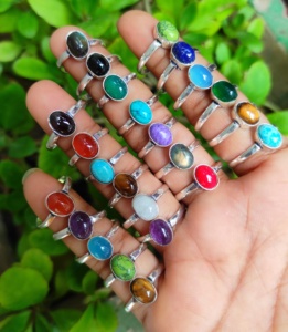 เครื่องประดับที่ดีสำหรับทุกเพศแหวนแฟชั่นเพชรชุบทอง18K หลายสีวินเทจสไตล์กันน้ำทองเหลือง - Product Image 3