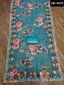 Georgette de Ropa Étnica india con trabajo de diseñador de bordado con trabajo de diseño de estampado floral digital y blusa de seda Banglory pesada - Product Image 5