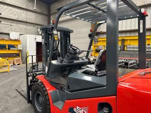 Montacargas HELI de 2 Toneladas con Motor Diésel, Modelos K30/K18/K35, Nuevos, de Fábrica, con Pocas Horas de Trabajo, Tracción AWD/FWD, en Venta - Product Image 4