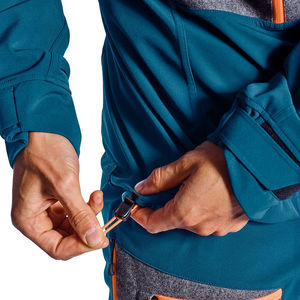 Fabricant OEM Veste Softshell en polyester personnalisée pour hommes Veste Softshell de pluie respirante, imperméable et durable pour hommes - Product Image 5