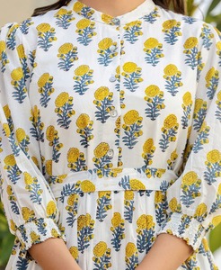 Main indienne bloc coton imprimé robe été fête-porter robe à la main élégante robe cadeau personnalisé en vente. - Product Image 2