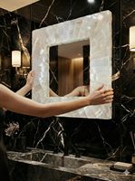 Miroir en verre d'agate fait main moderne et personnalisable de luxe avec cadre en bois, finition naturelle lavée à la rivière, pour les fêtes, les mariages, le Ramadan, Pâques