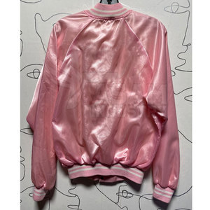 Veste en satin pour femmes, design chic et tendance, tissu doux, confortable pour les tenues quotidiennes - Product Image 6