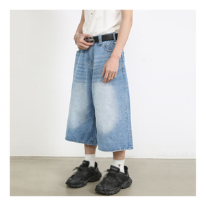 Hombres de moda Jorts diseñados para los amantes del streetwear ajuste suelto y costuras reforzadas - Product Image 4