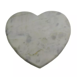 Tabla de resina blanca con forma de corazón para restaurante, Hotel, boda y negocios - Product Image 1