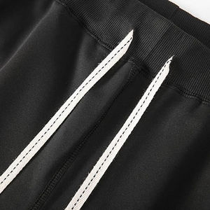 Мужские большие и высокие шорты с эластичной талией и шнурком для регулируемого комфорта, выполненные как повседневные спортивные шорты - Product Image 3