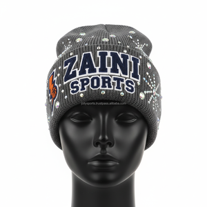 Gorro de invierno para mujer 280 GSM Premium acrílico tejido de punto diamantes de imitación bordado personalizado Logo Jacquard gorros gorra - Product Image 1