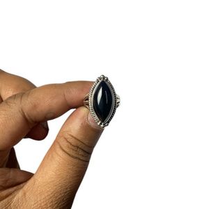 Bague pour femme en argent sterling 925, fabrication artisanale, sertie de pierres en forme de marquise, onyx noir naturel, classique, pour mariage, fête, bijouterie Krittika - Product Image 1