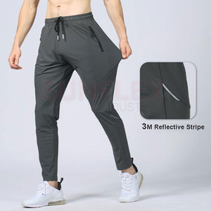 Pantalons de sport décontractés pour hommes, légers et très vendus - Couleurs et logo personnalisables, respirants et à séchage rapide - Product Image 3
