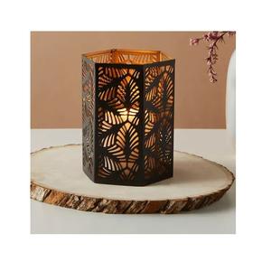 Portavelas Votivo Clásico de Metal con Acabado Metálico Liso que Mejora la Decoración del Hogar con un Cálido Brillo de Vela - Product Image 3