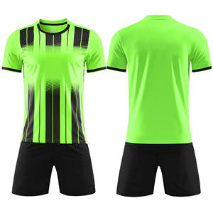 ชุดฟุตบอลสำหรับผู้ชายเสื้อฟุตบอลใส่สบายไม่เป็นก้อนและกางเกงขาสั้นส่งตรงจากโรงงาน - Product Image 3