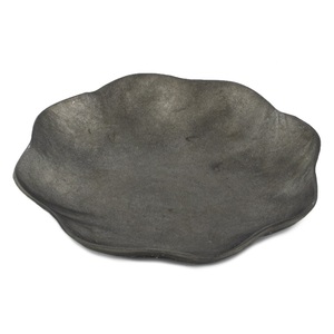 Bol décoratif antique en fer, bol de service rustique en métal martelé, centre de table industriel pour table basse, décoration de maison de style ferme - Product Image 2