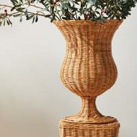 Urne à Pieds en Rotin Artisanale, Vase à Pieds en Osier, Décoration Artistique pour la Maison, pour Fleurs et Décoration Intérieure, Fabriqué au Vietnam