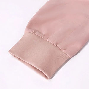 Tenues médicales unisexes pour hommes et femmes, col en V, en spandex, uniformes d'infirmière d'hôpital, ensemble de blouses d'infirmière pour femmes, ensemble de blouses d'infirmière personnalisées en gros - Product Image 4