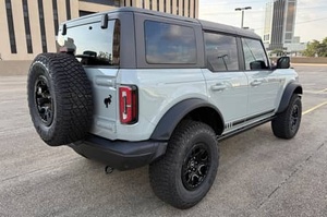 Ford Bronco First Edition 2021, 4x4/AWD, Automático de 10 Velocidades, Superventas - Product Image 3