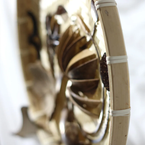 Viet Fargimex Incrustation de coquilles de noix de coco artisanale sur tamis en bambou Tentures murales personnalisées Commandes en gros disponibles - Product Image 4