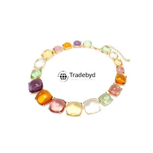 Collar con colgante de resina Tradebyd, joyería hecha a mano ligera y duradera, regalo perfecto - Product Image 1