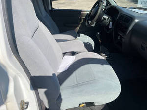 Camion Nissan SE LHD d'occasion de 1997 - Product Image 2