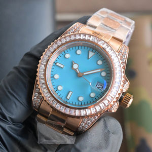 Reloj de Lujo para Hombre de 41 mm con Esfera Azul Cielo Analógica, Detalles de Diamantes Moissanite y Correa de Acero Inoxidable Completamente Engastada - Product Image 1