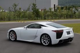 Sử Dụng 2012 Lexus LFA Sedan Tự Động LHD Ngọc Trai Trắng Bên Ngoài Màu Đỏ/Đen Da Nội Thất 4.8L V10 Turbo 8L AWD Ánh Sáng Da R18 - Product Image 5