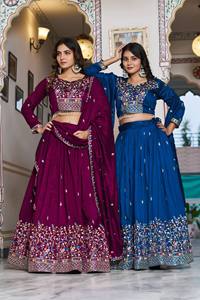 Conjunto de Lehenga Choli de Seda Azul Real Unity Luxure con Bordado Intenso y Dupatta a Juego, Ropa de Boda Premium - Product Image 5