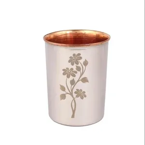 Verre en cuivre pur imprimé à la main avec un design floral indien traditionnel pour un usage quotidien ayurvédique au prix de gros - Product Image 1