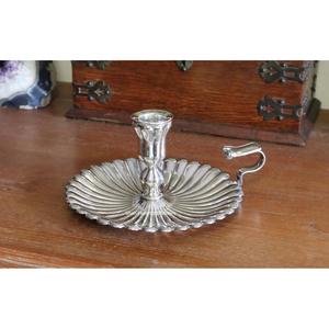 Doublure Design Métal Argent Bougeoir Cône pour La Maison et De Mariage Éclairage De Table Décor À La Main Bougeoir - Product Image 1