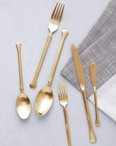 Couverts en acier inoxydable poli miroir doré pour une ambiance luxueuse style classique et réglages de cuisine Acier miroir - Product Image 1