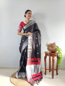 ผ้าแจ็คการ์ด pallu ที่สวยงามใช้งานได้ทั่ว Saree - Product Image 5
