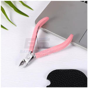 Cortaúñas Profesional de Alta Calidad de Acero Inoxidable para un Corte de Uñas Preciso y Limpio en Venta - Product Image 3