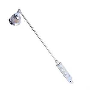 Éteignoir de bougie en métal moderne de qualité supérieure fabriqué à la main outil d'extinction de bougie à long manche pour des paramètres de maison élégants - Product Image 2