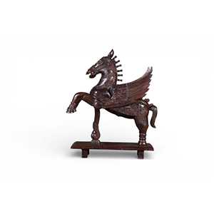 Produit au motif animalier de cheval ailé traditionnel majestueux - Product Image 3