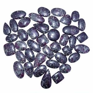 อัญมณีหลวม Eudialyte ธรรมชาติขายส่งอัญมณี Eudialyte Cabochon อัญมณีที่สวยงามสําหรับการทําเครื่องประดับ - Product Image 1