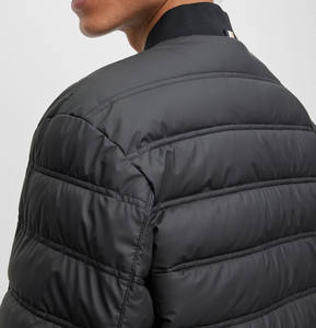 เสื้อแจ็คเก็ตผ้าแคนวาสกันน้ำ กันลม ระบายอากาศ มีฮู้ด บุหนา คุณภาพสูง สำหรับผู้ชาย สไตล์ลำลอง ขายส่ง ราคาโรงงาน เหมาะสำหรับฤดูหนาว - Product Image 4