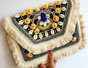 Sac à main ethnique bohème élégant et polyvalent pour femmes, parfait pour les fêtes, les mariages et comme accessoire de mode - Product Image 4