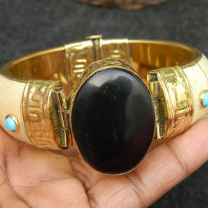 Bracelets en os naturel de haute qualité, écologiques, faits à la main, style punk traditionnel, bijoux pour femmes - Product Image 1