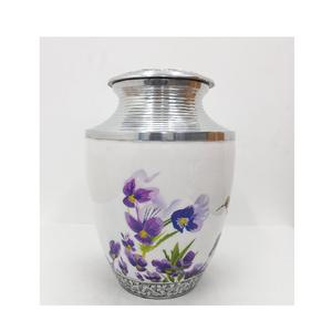 Urna Funeraria de Metal Personalizable de Estilo Europeo Tradicional, Hecha a Mano en Latón para Cenizas Humanas, Servicios Funerarios, Exhibición Conmemorativa en el Hogar - Product Image 2