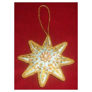 Belle et attrayante décoration suspendue de noël en forme d'étoile, broderie Zari de couleur vert mer et perles - Product Image 1