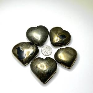 Pirita Dorada de Primera Calidad Tallada en Forma de Corazón, Piedra Genuina Pulida, Cristal Natural, Piedra Preciosa de Feng Shui para Sanación, en Oferta - Product Image 2