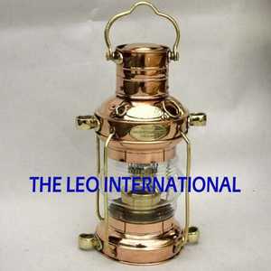 Lanterne à bougie en métal classique antique Décor de Noël vintage de style bateau avec bocaux à bougies classiques et support - Product Image 5